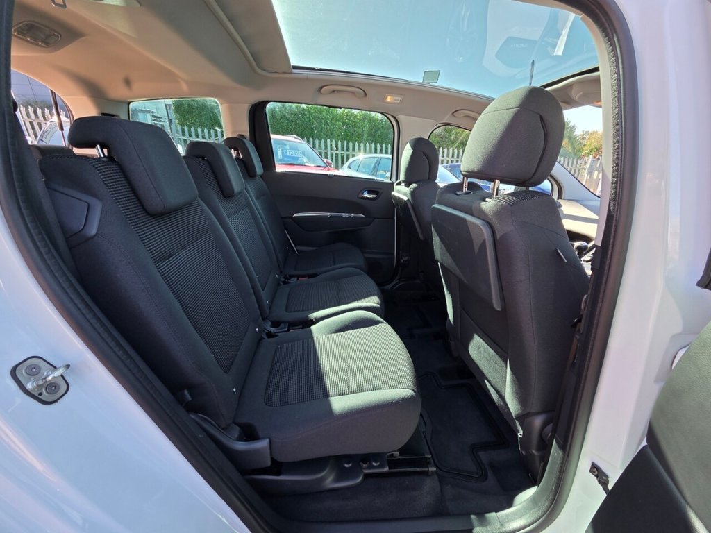 Used Peugeot 5008 2015 for sale - 76368250: Photo 24