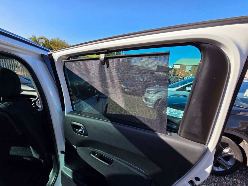 Used Peugeot 5008 2015 for sale - 76368250: Photo 27