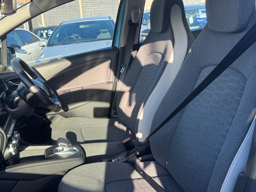 Used Renault Zoe 2021 for sale - 76783848: Photo 31