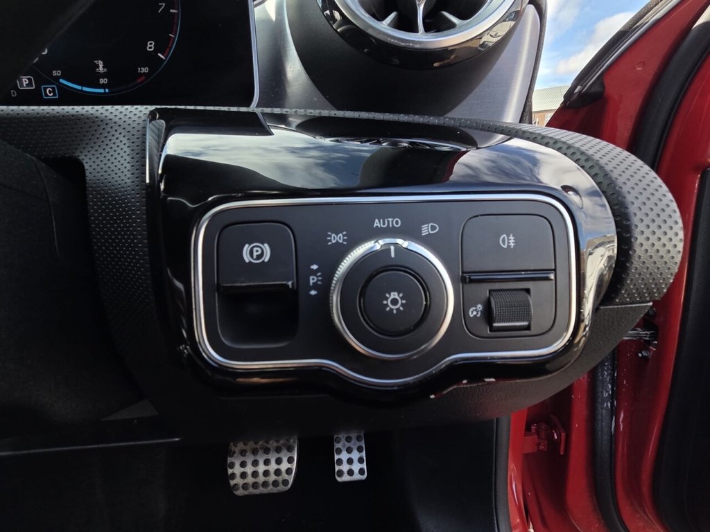 Used Mercedes-Benz A-Class 2018 for sale - 77642549: Photo 15