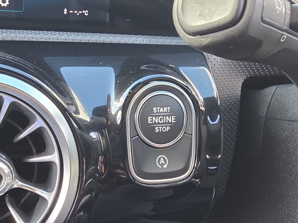 Used Mercedes-Benz A-Class 2018 for sale - 77642549: Photo 20