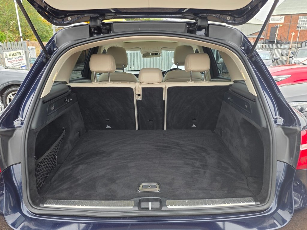 Used Mercedes-Benz GLC 2017 for sale - 76304345: Photo 10