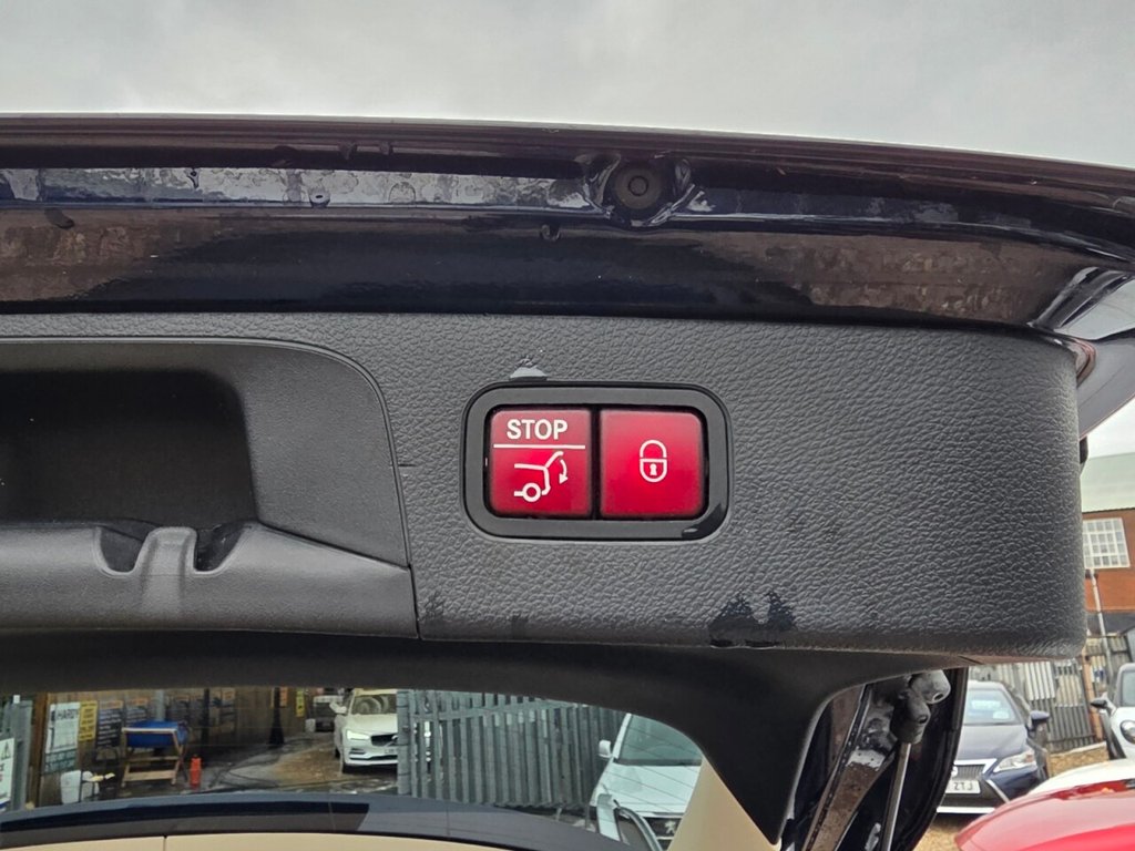 Used Mercedes-Benz GLC 2017 for sale - 76304345: Photo 12