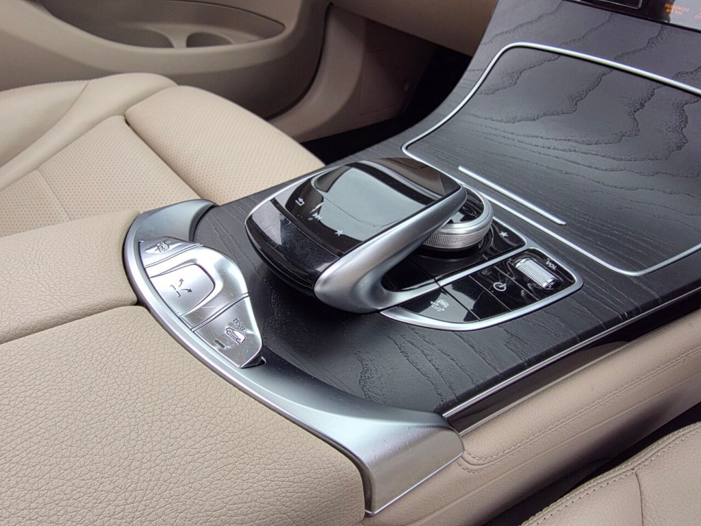 Used Mercedes-Benz GLC 2017 for sale - 76304345: Photo 24