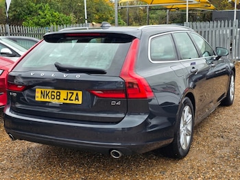Used Volvo V90 2018 for sale - 76430241: Photo