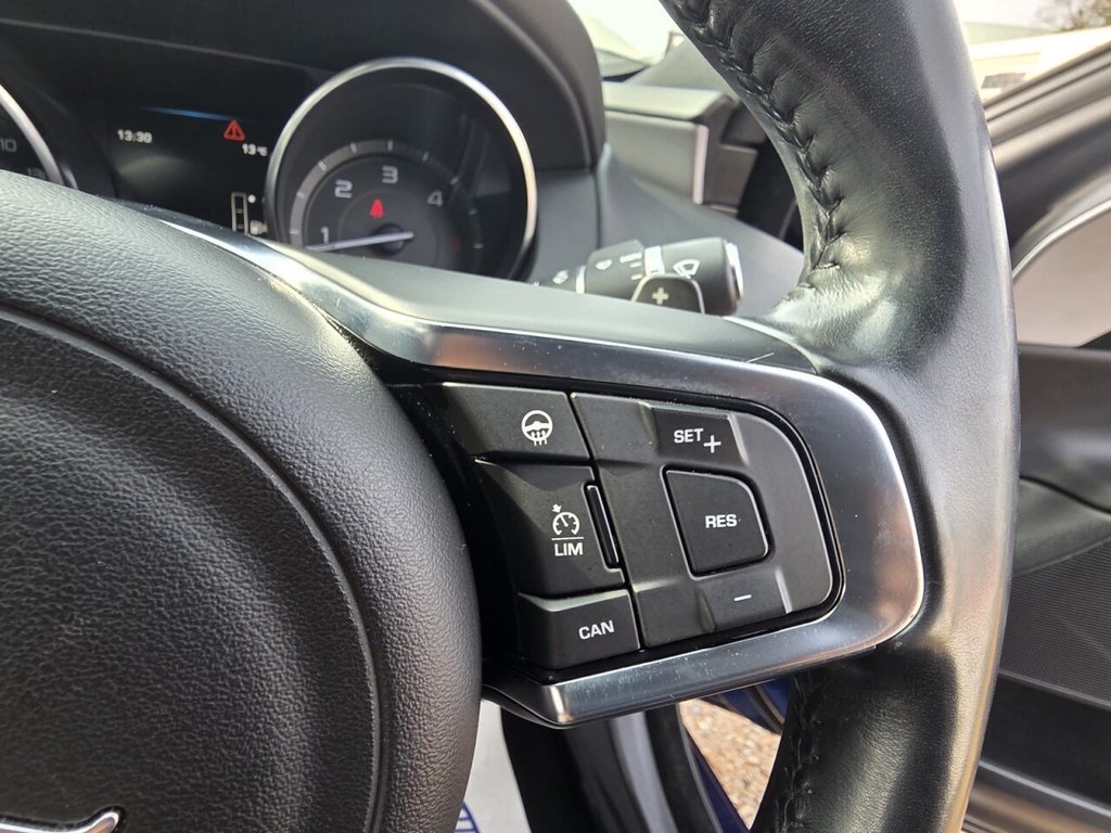 Used Jaguar XE 2016 for sale - 77967636: Photo 13