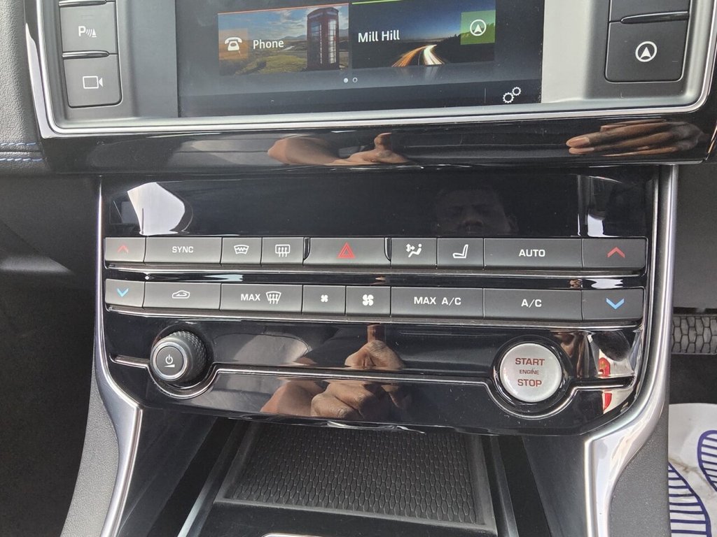 Used Jaguar XE 2016 for sale - 77967636: Photo 21