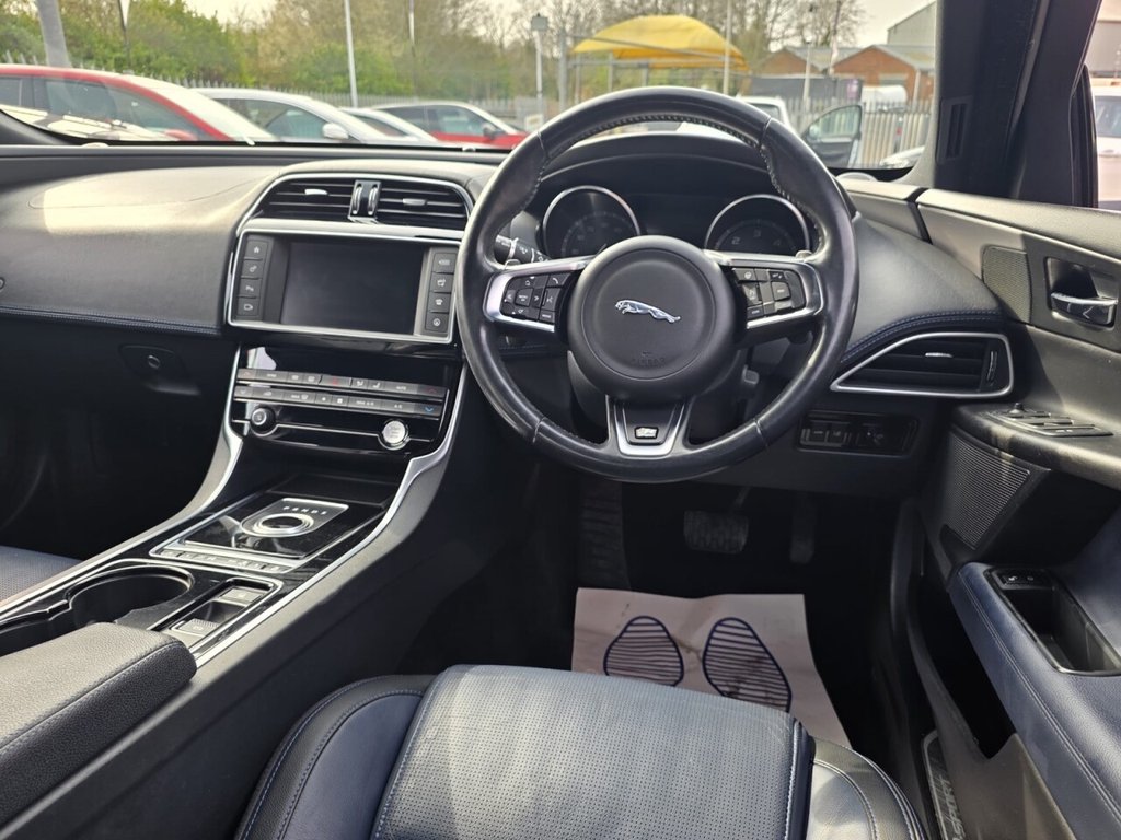 Used Jaguar XE 2016 for sale - 77967636: Photo 23