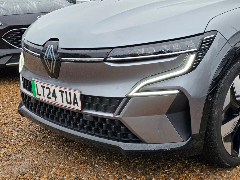 Used Renault Megane E Tech 2024 for sale - 76820951: Photo 9