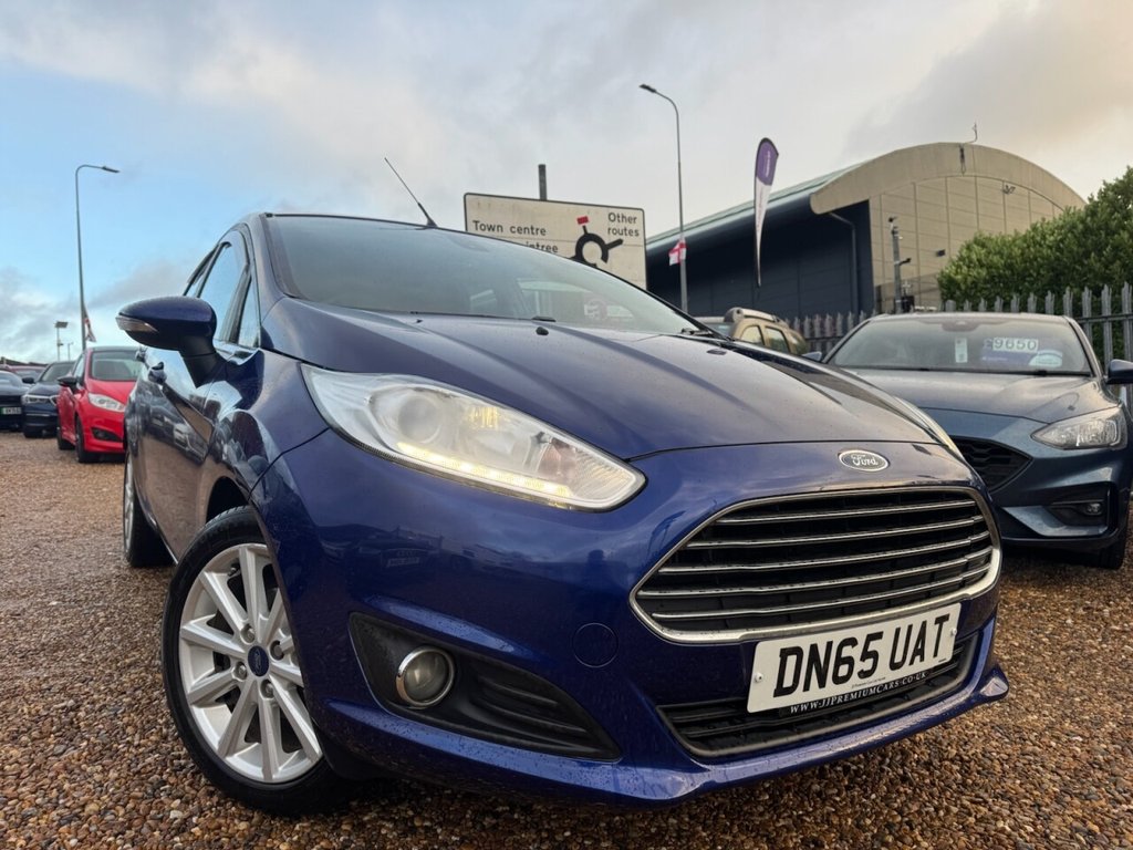 Used Ford Fiesta 2015 for sale - 76632476: Photo 1