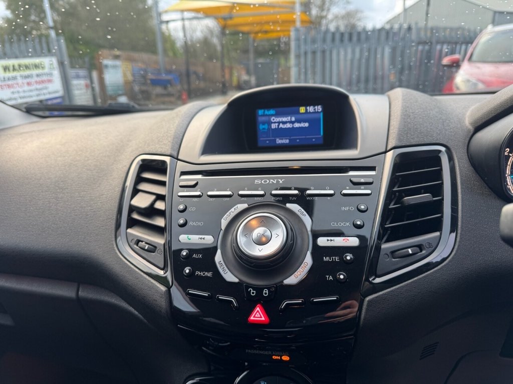 Used Ford Fiesta 2015 for sale - 76632476: Photo 26