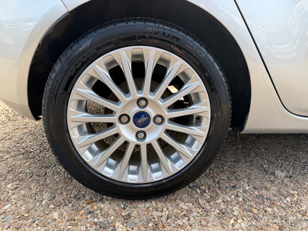 Used Ford Fiesta 2013 for sale - 78096459: Photo 9