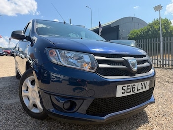 Used Dacia Sandero 2016 for sale - 79233811: Photo