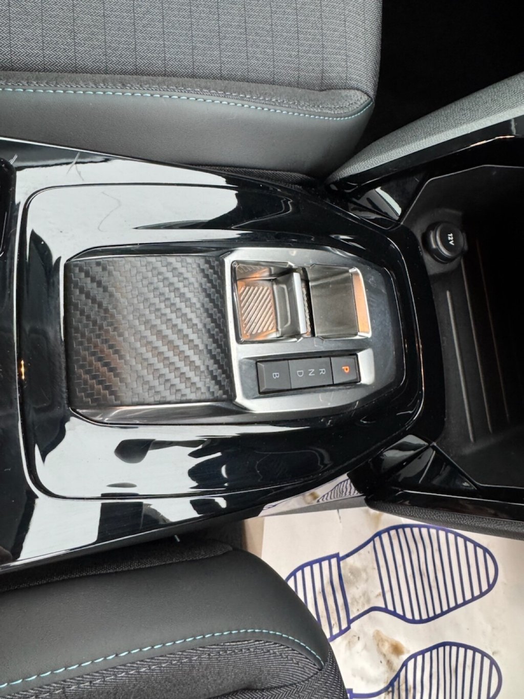 Used Peugeot E-208 2022 for sale - 76855227: Photo 28