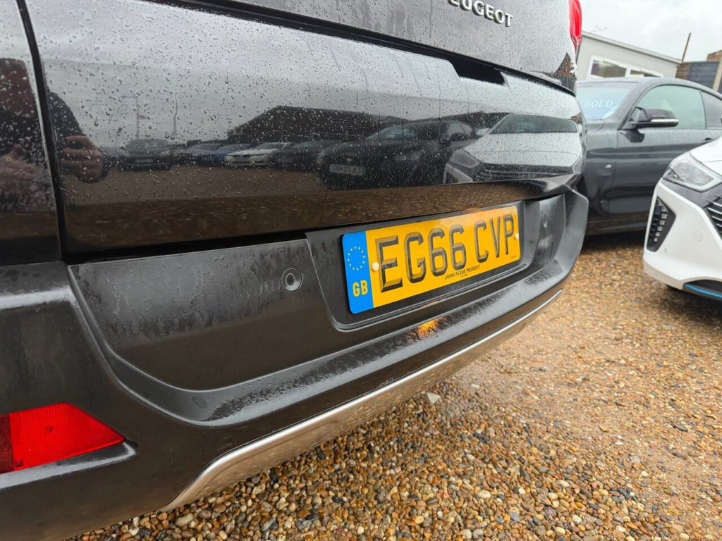 Used Peugeot 3008 2017 for sale - 77276200: Photo 10