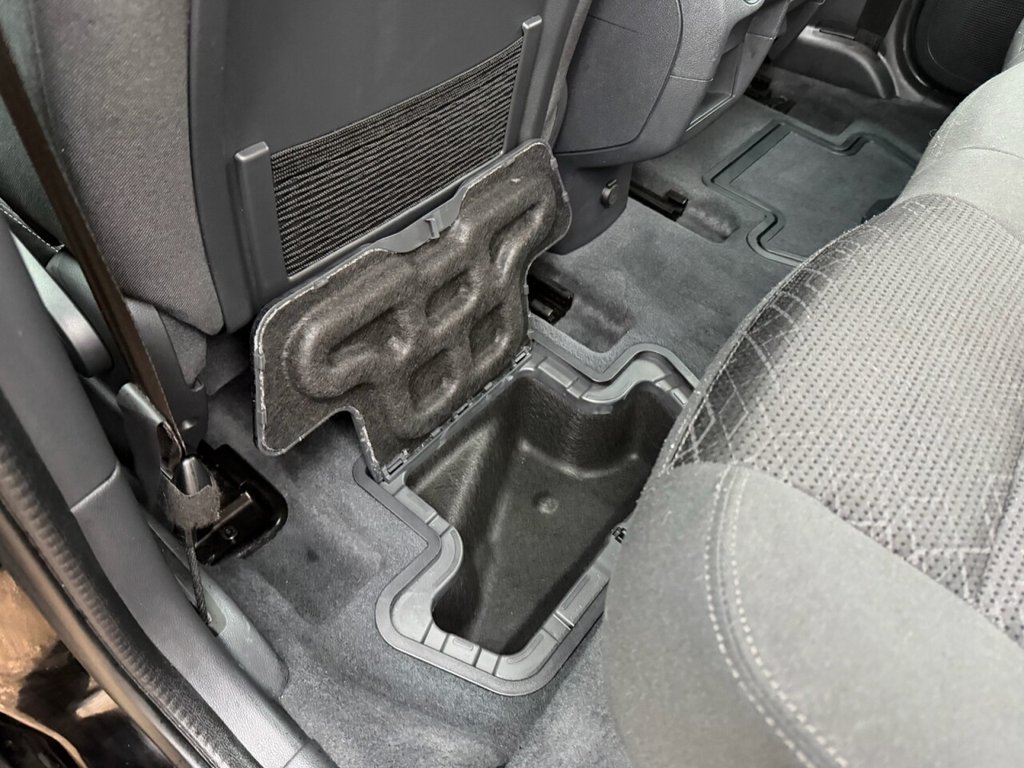 Used Peugeot 3008 2017 for sale - 77276200: Photo 18