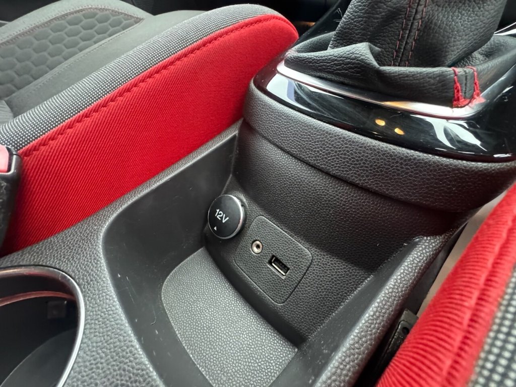 Used Ford Fiesta 2015 for sale - 76509900: Photo 17