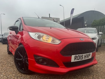 Used Ford Fiesta 2015 for sale - 76509900: Photo