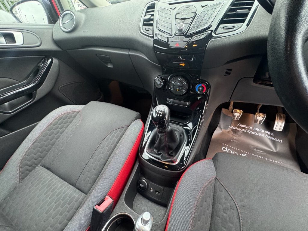 Used Ford Fiesta 2015 for sale - 76509900: Photo 21