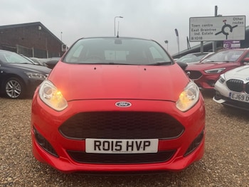 Used Ford Fiesta 2015 for sale - 76509900: Photo