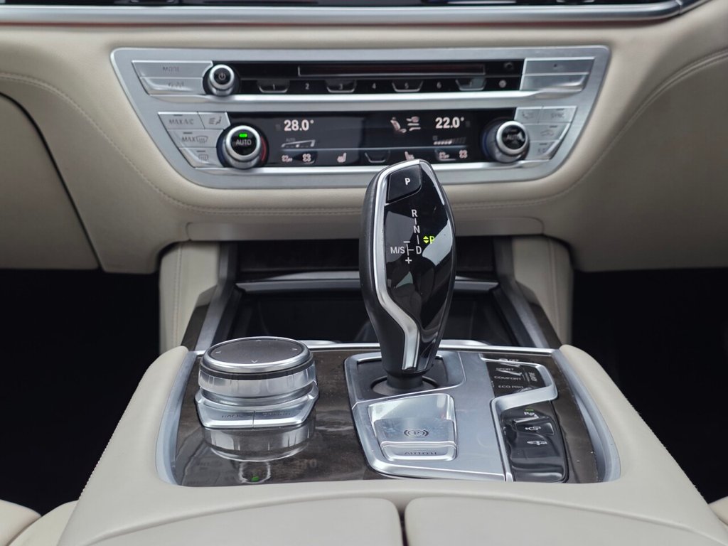 Used BMW 7 Series 2017 for sale - 77038232: Photo 31