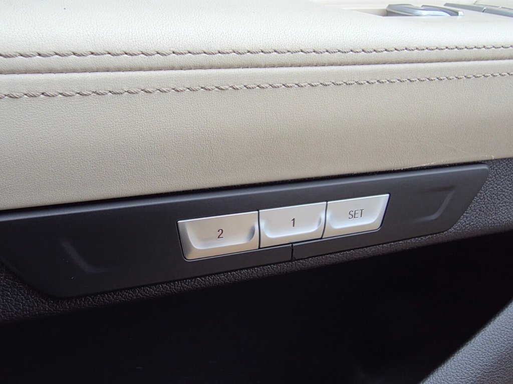 Used BMW 7 Series 2017 for sale - 77038232: Photo 41