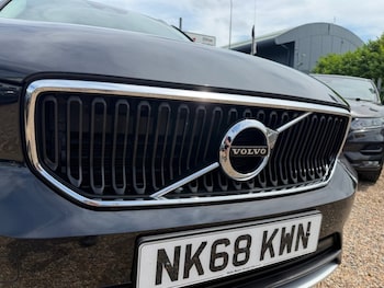 Used Volvo XC40 2018 for sale - 78943589: Photo