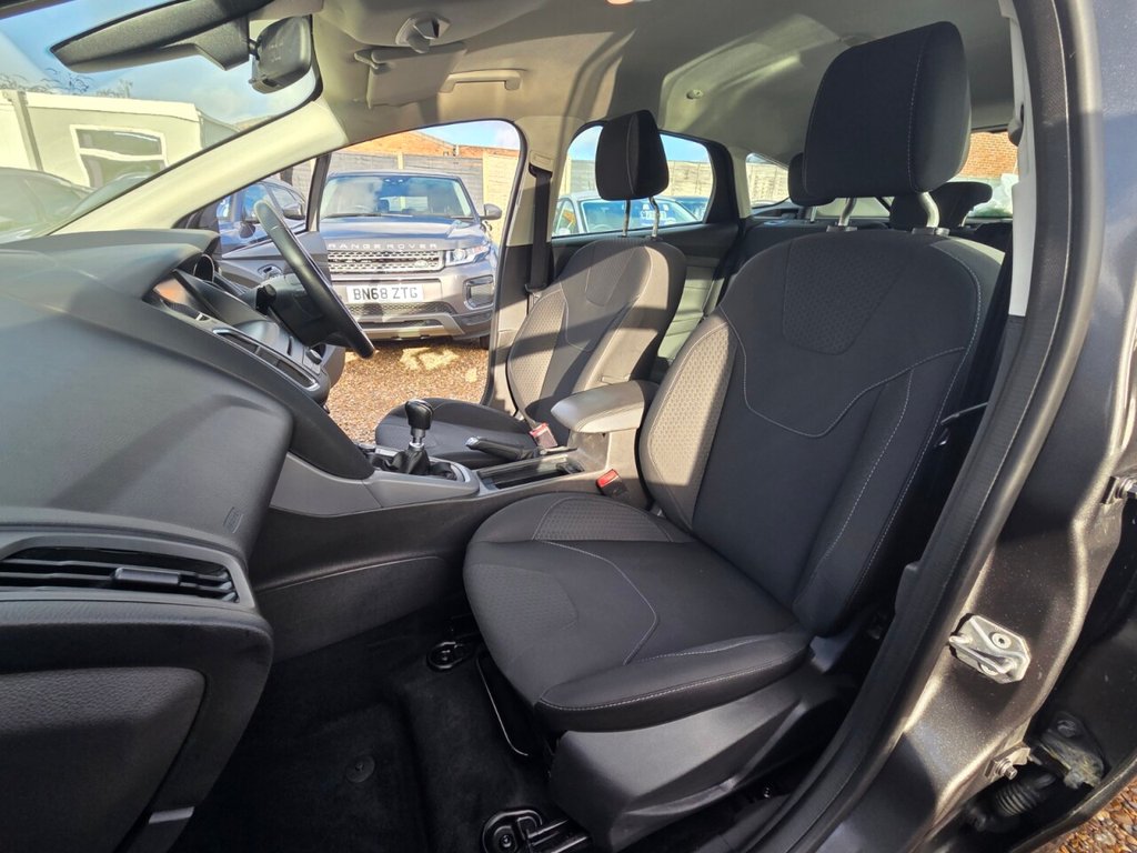 Used Ford Focus 2015 for sale - 76739900: Photo 14