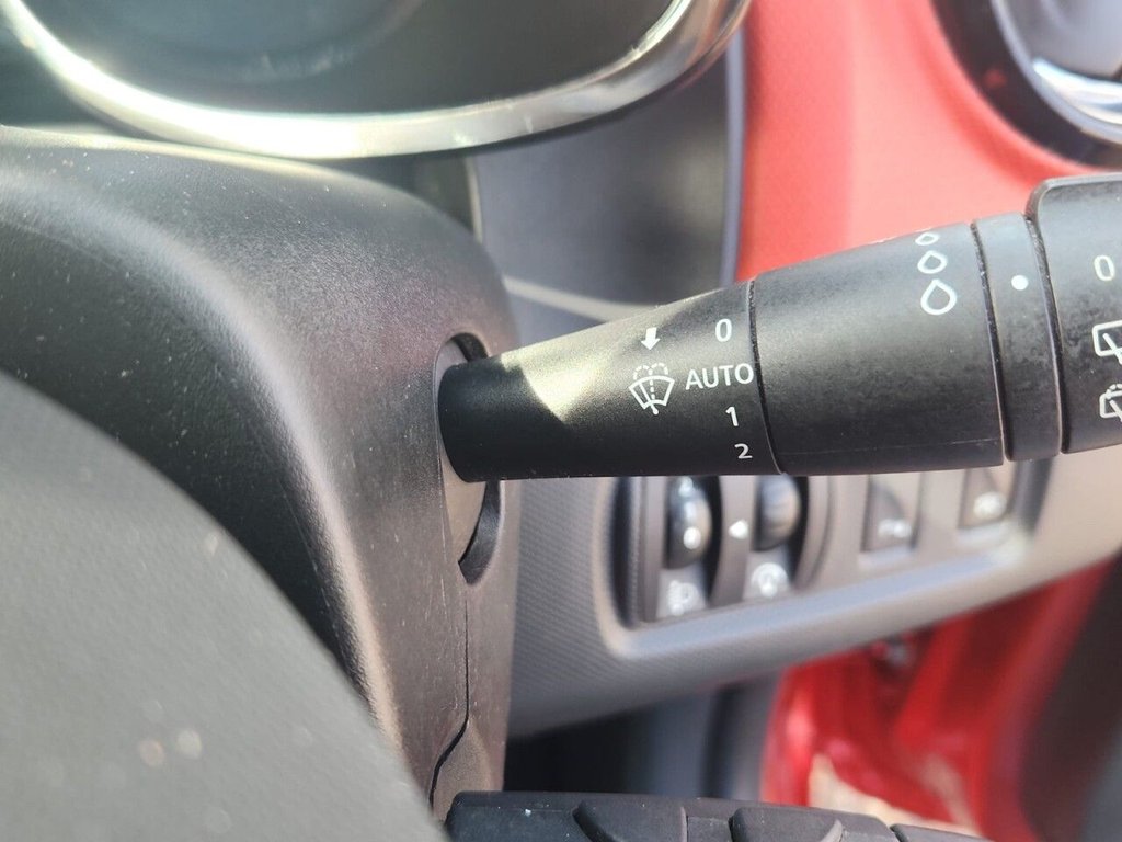 Used Renault Clio 2014 for sale - 76910096: Photo 18