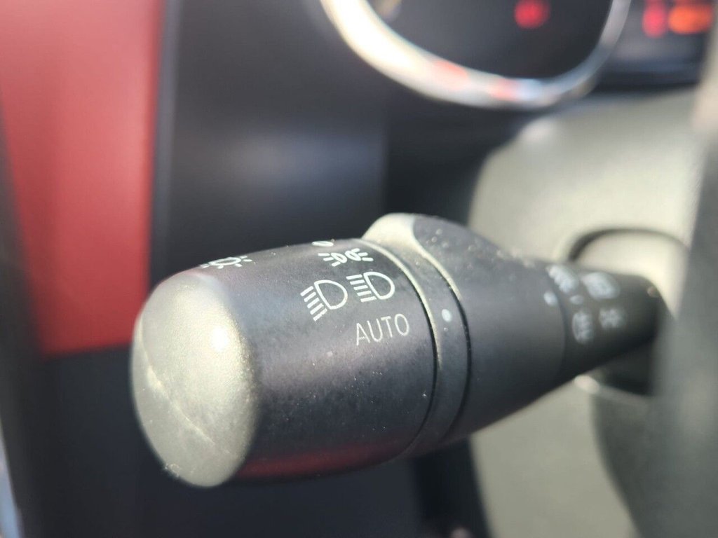 Used Renault Clio 2014 for sale - 76910096: Photo 20