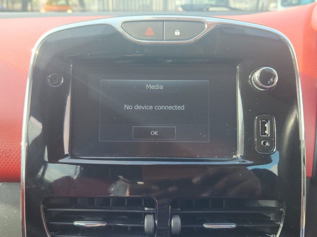 Used Renault Clio 2014 for sale - 76910096: Photo 7