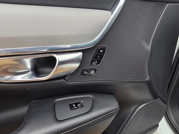 Used Volvo V90 2017 for sale - 76303921: Photo 42