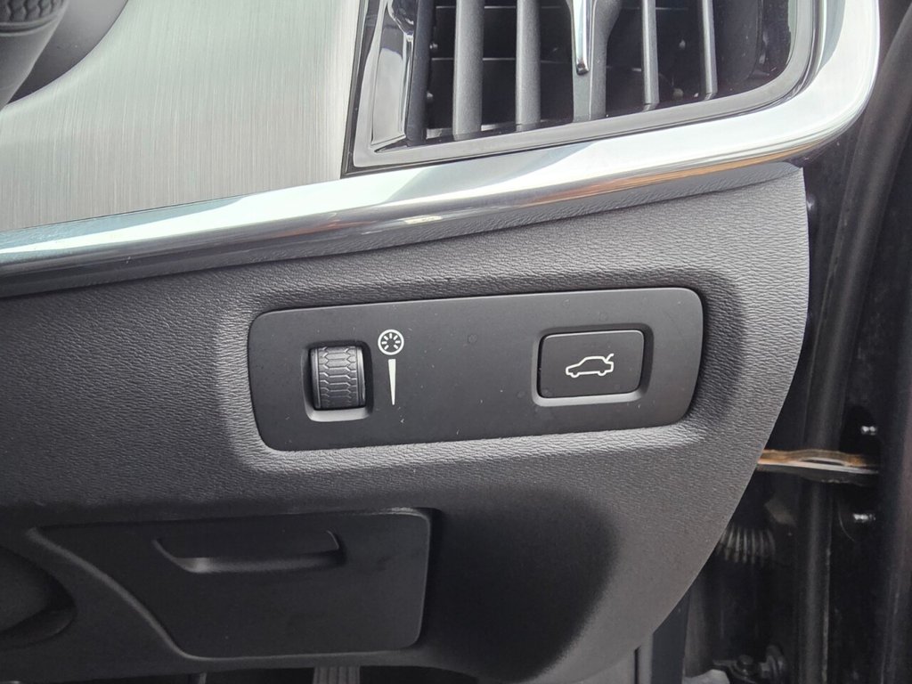Used Volvo V90 2018 for sale - 76685910: Photo 40