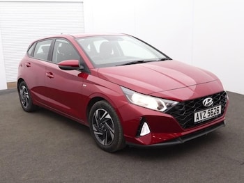 Used Hyundai i20 2023 for sale - 78672909: Photo
