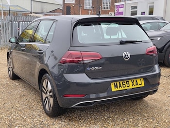 Used Volkswagen Golf 2019 for sale - 77779987: Photo
