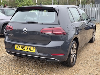 Used Volkswagen Golf 2019 for sale - 77779987: Photo