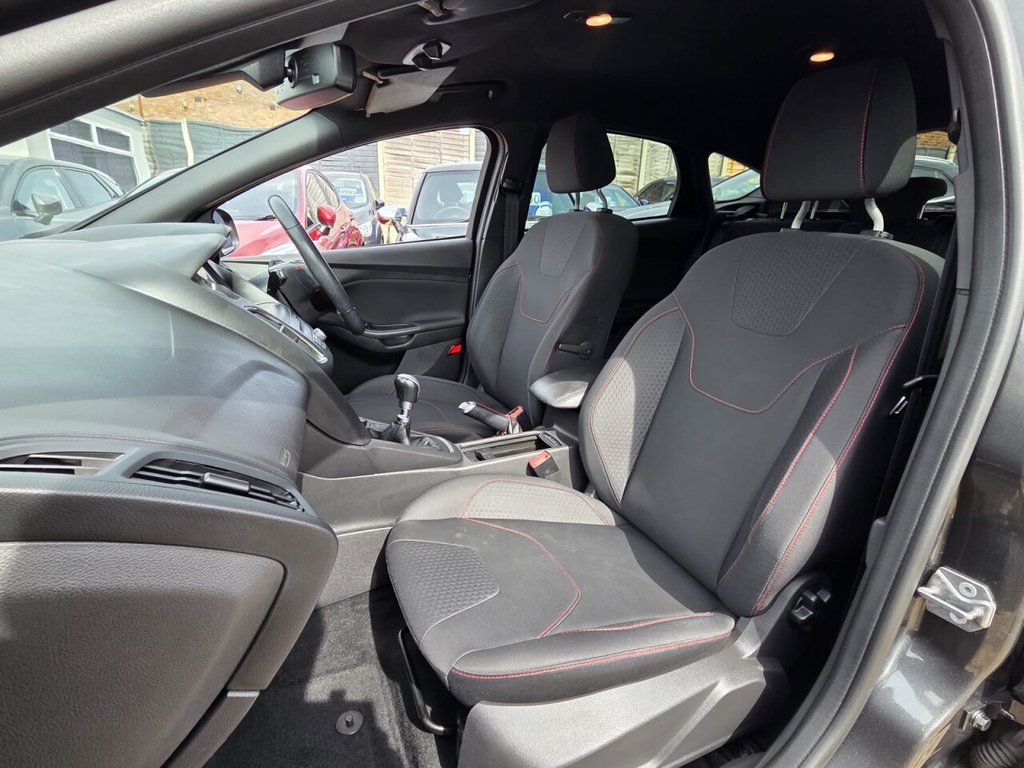 Used Ford Focus 2018 for sale - 78200867: Photo 15