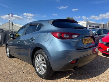 Used Mazda Mazda3 2015 for sale - 76061911: Photo