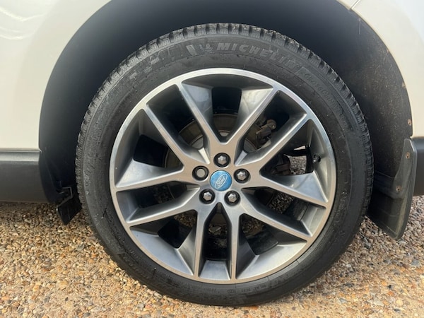 Used Ford Edge 2017 for sale - 76210655: Photo 3