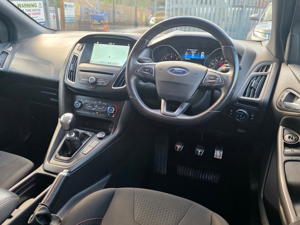 Used Ford Focus 2017 for sale - 76698429: Photo 11