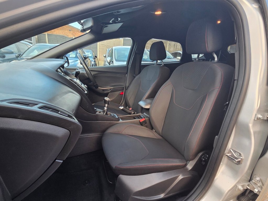 Used Ford Focus 2017 for sale - 76698429: Photo 12