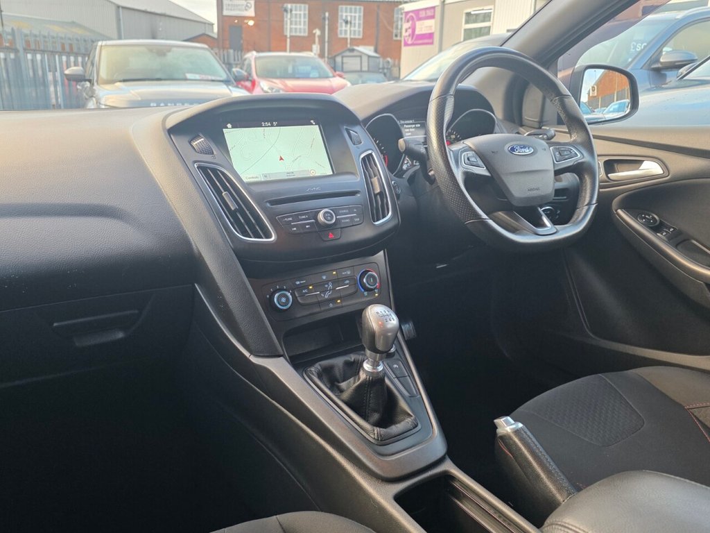 Used Ford Focus 2017 for sale - 76698429: Photo 14