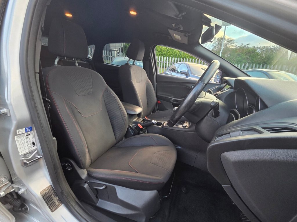 Used Ford Focus 2017 for sale - 76698429: Photo 15