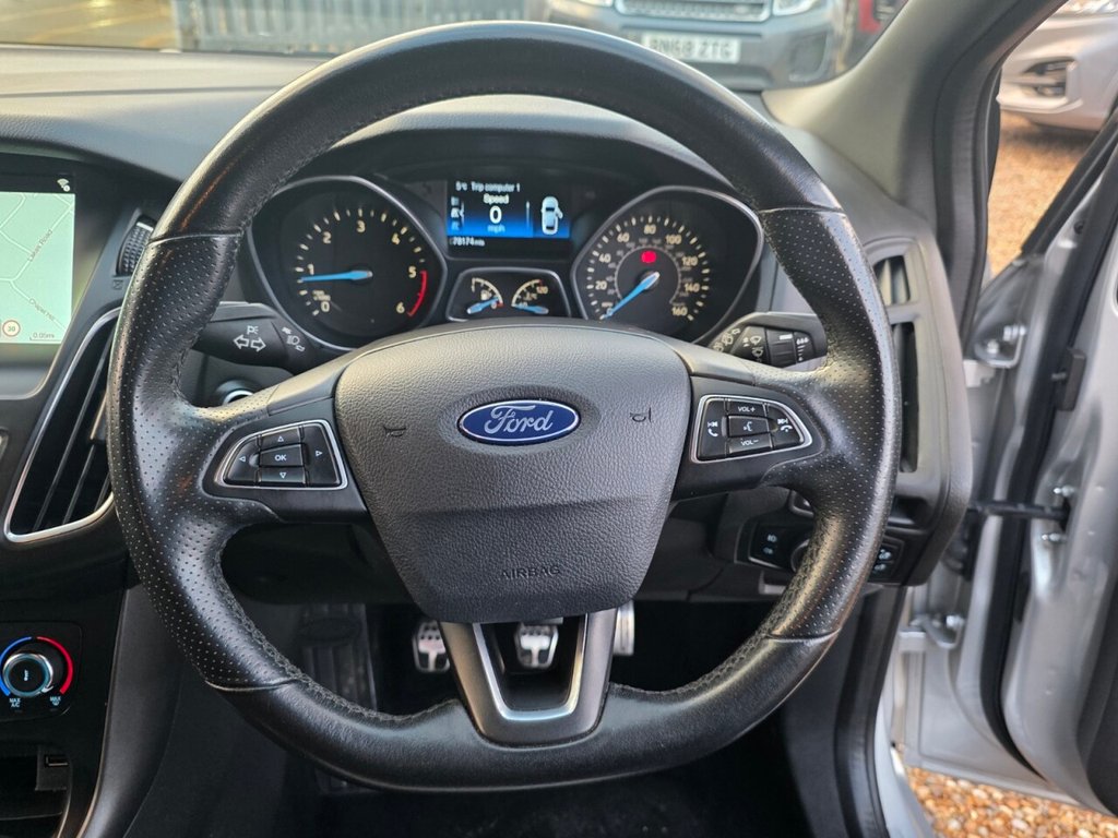 Used Ford Focus 2017 for sale - 76698429: Photo 17