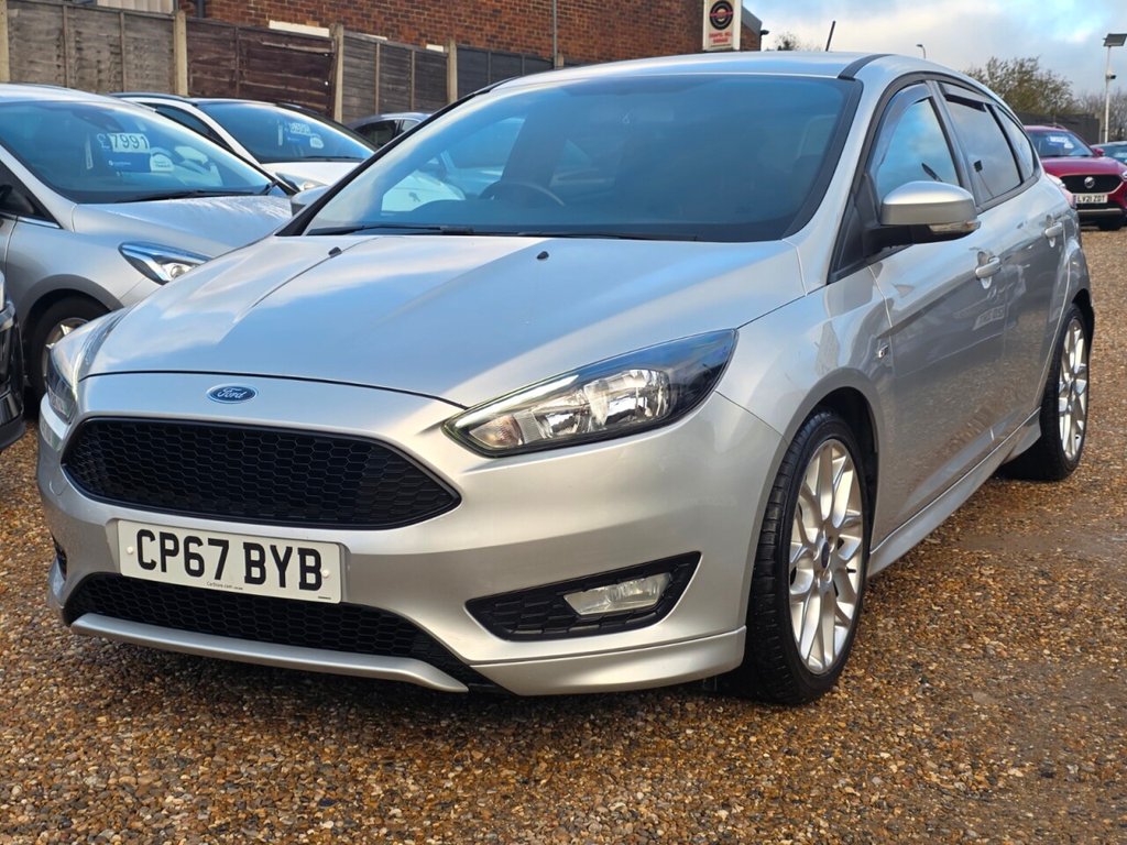 Used Ford Focus 2017 for sale - 76698429: Photo 4
