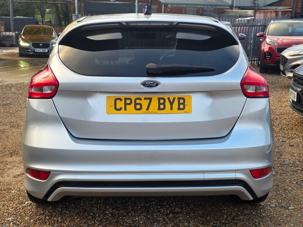 Used Ford Focus 2017 for sale - 76698429: Photo 8