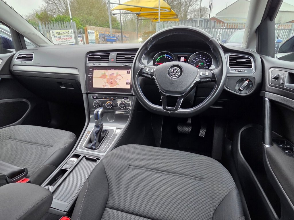 Used Volkswagen Golf 2018 for sale - 77780550: Photo 16