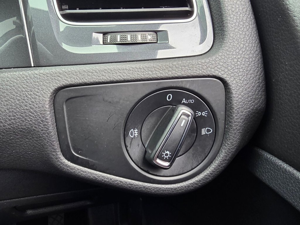 Used Volkswagen Golf 2018 for sale - 77780550: Photo 26