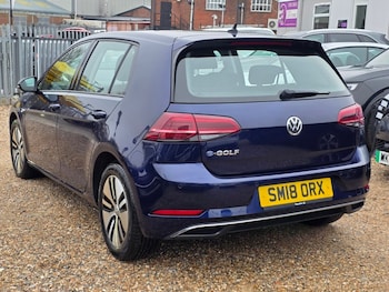 Used Volkswagen Golf 2018 for sale - 77780550: Photo