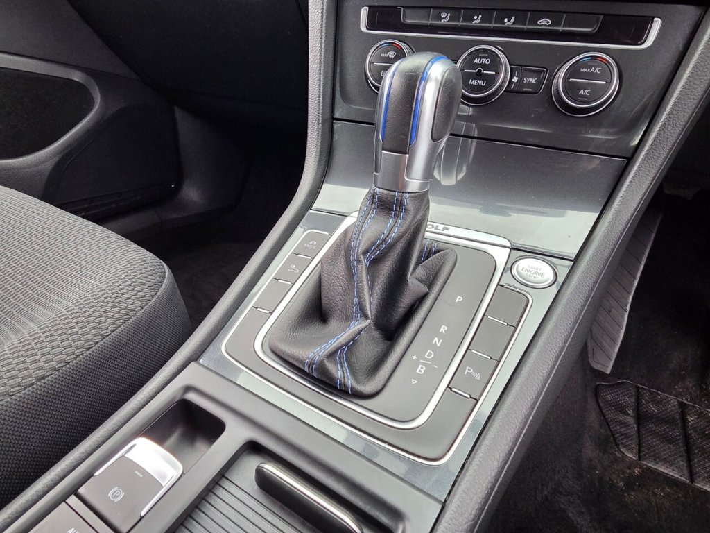 Used Volkswagen Golf 2018 for sale - 77780550: Photo 30